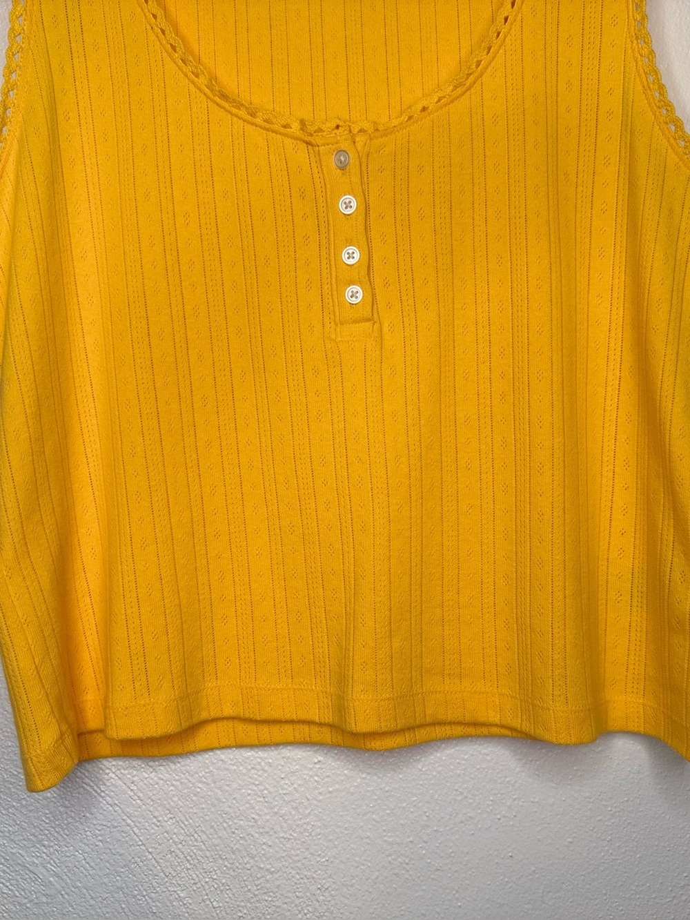 GAP Pointelle Scoopneck Henley Tank Top in Banana Women's Size XL 100% Cotton - Picture 5 of 16